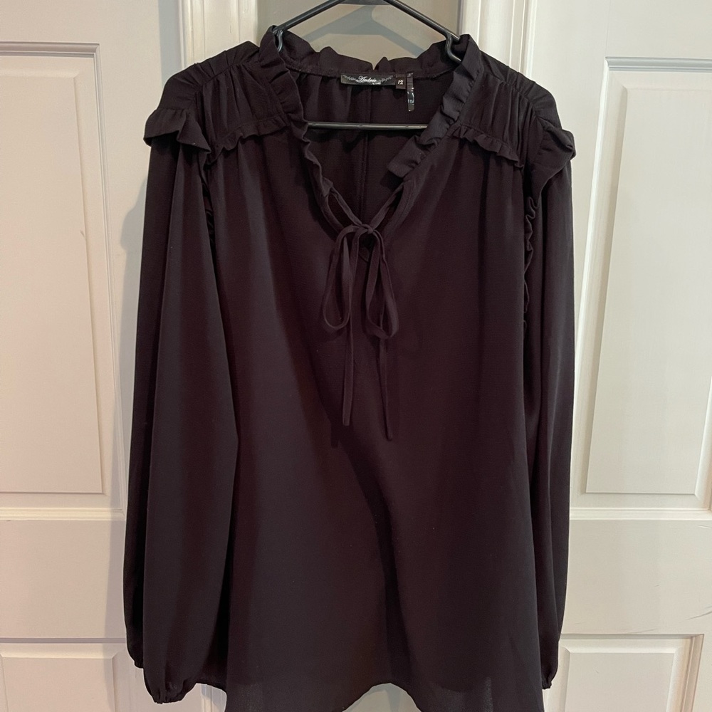 Women’s Black Top. Andrée by Unit